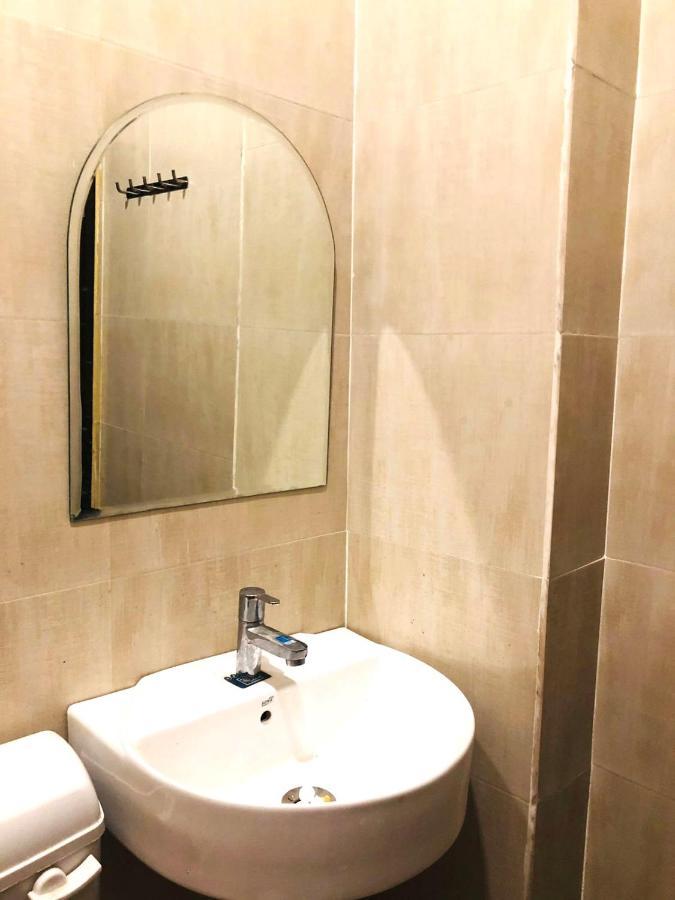 The Madaar House Hotel Váránaszi Kültér fotó