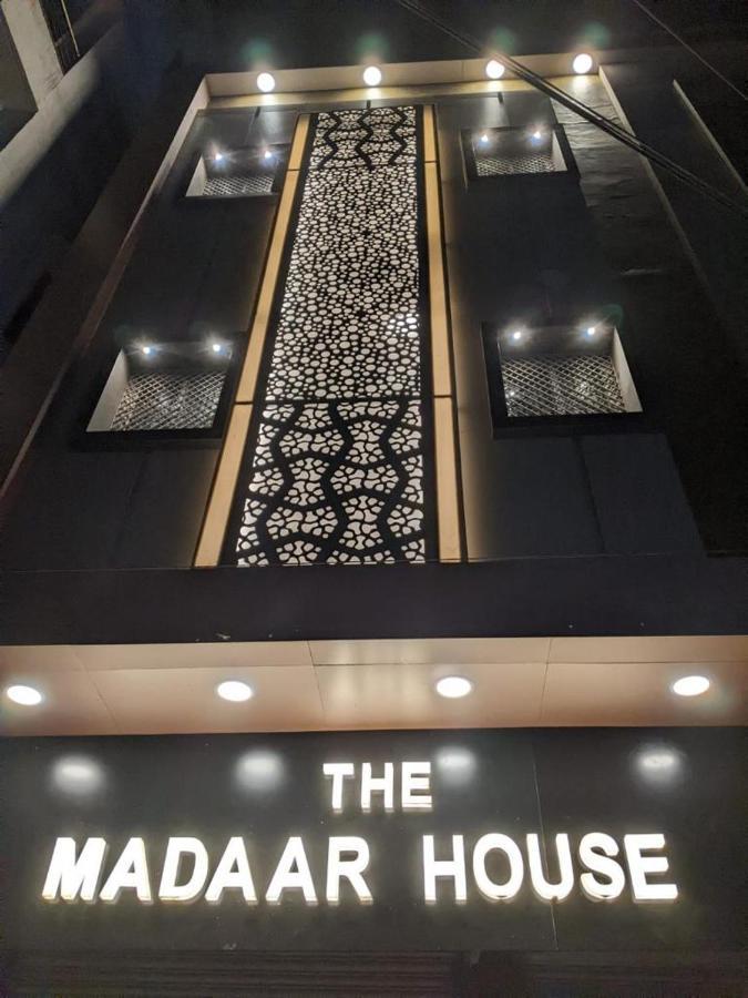The Madaar House Hotel Váránaszi Kültér fotó